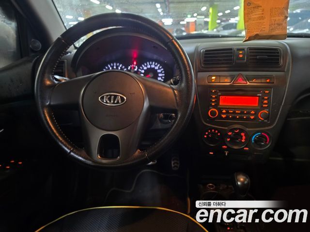 Kia morning 2011 — photo 9