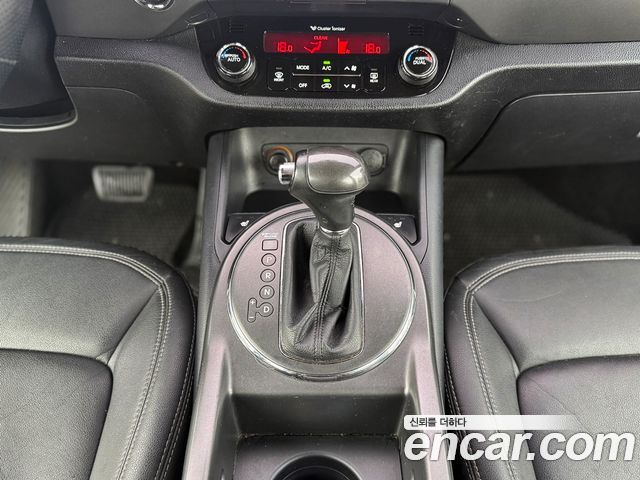 Kia Sportage 2013 — photo 9