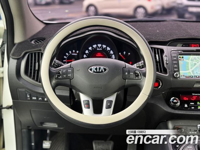 Kia Sportage 2013 — photo 12