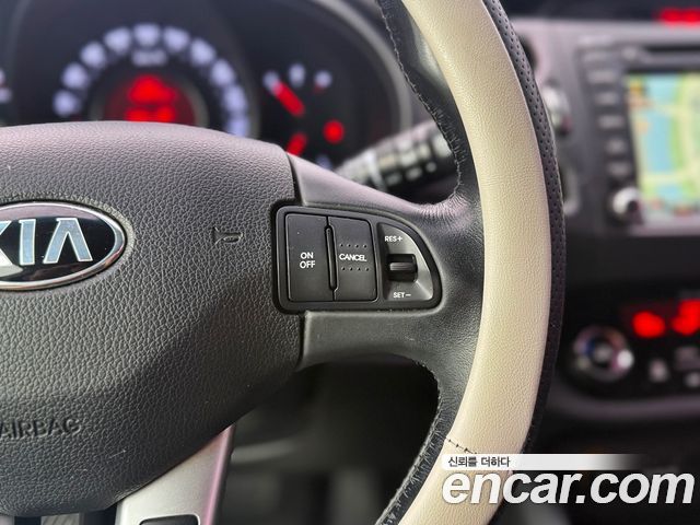 Kia Sportage 2013 — photo 13