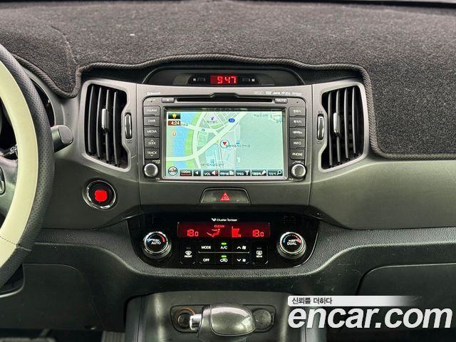 Kia Sportage 2013 — photo 15