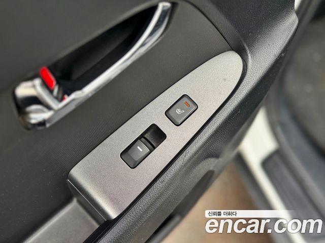 Kia Sportage 2013 — photo 17