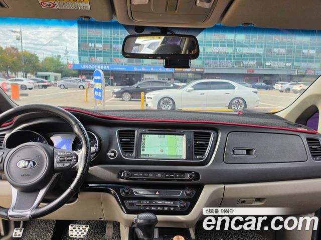 Kia Canival 2016 — photo 5