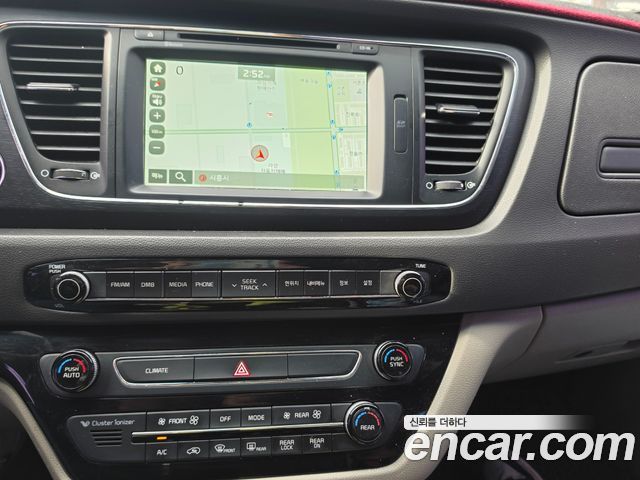 Kia Canival 2016 — photo 14