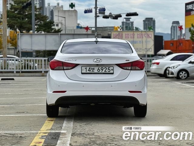 Hyundai AVANTE 2014 — photo 4