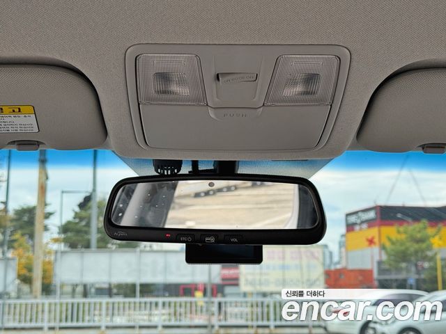 Hyundai AVANTE 2014 — photo 13