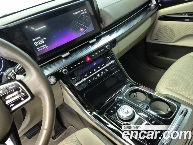 Kia Canival 2023 — photo 10