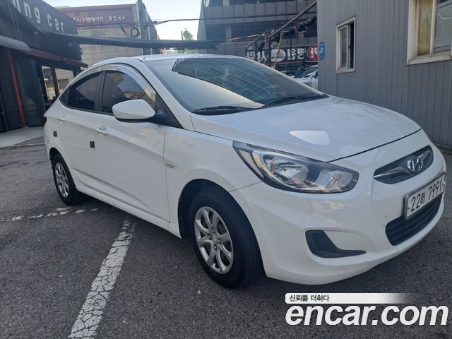 Hyundai Accent 2015 — photo 2