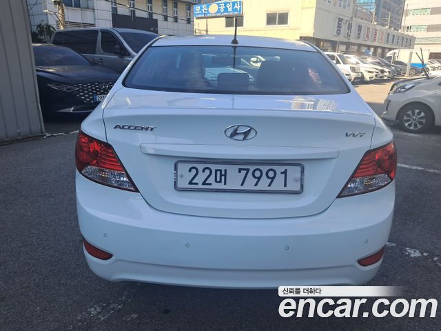 Hyundai Accent 2015 — photo 6