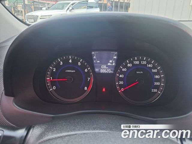 Hyundai Accent 2015 — photo 8