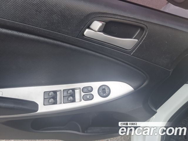 Hyundai Accent 2015 — photo 9