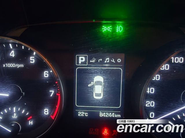 Hyundai AVANTE 2018 — photo 8
