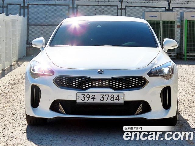 Kia Stinger 2019 — photo 2