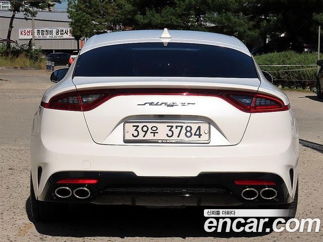 Kia Stinger 2019 — photo 4