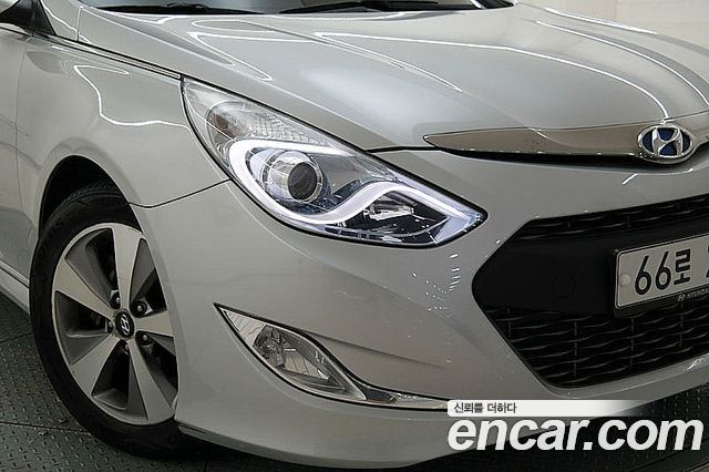 Hyundai Sonata 2012 — photo 1