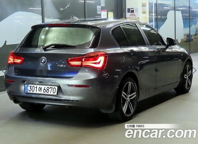 BMW 1-Series 2017 — photo 4