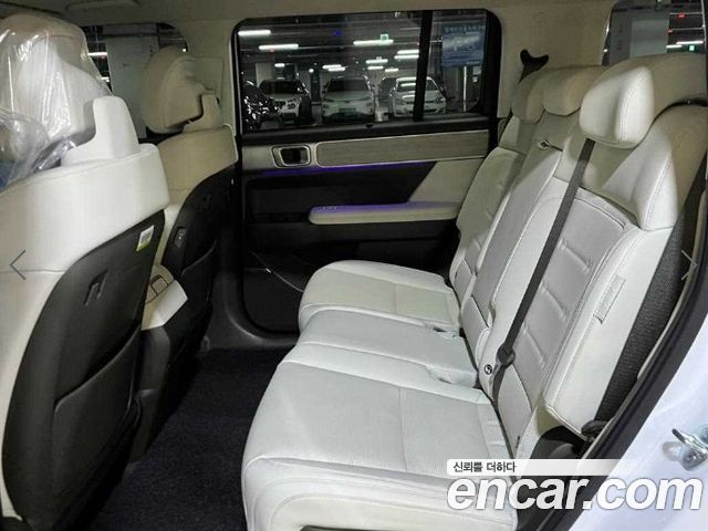 Hyundai Santafe 2025 — photo 7