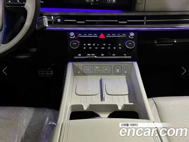 Hyundai Santafe 2025 — photo 12