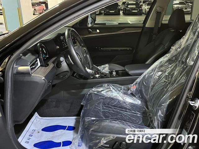 Kia K5 2023 — photo 11