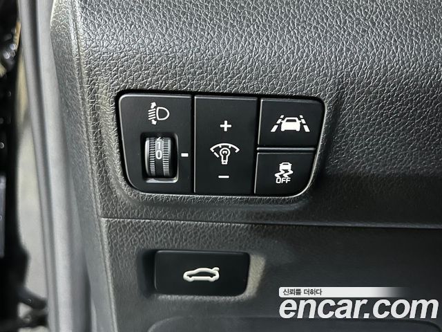Kia K5 2023 — photo 13