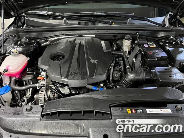 Kia K5 2023 — photo 17