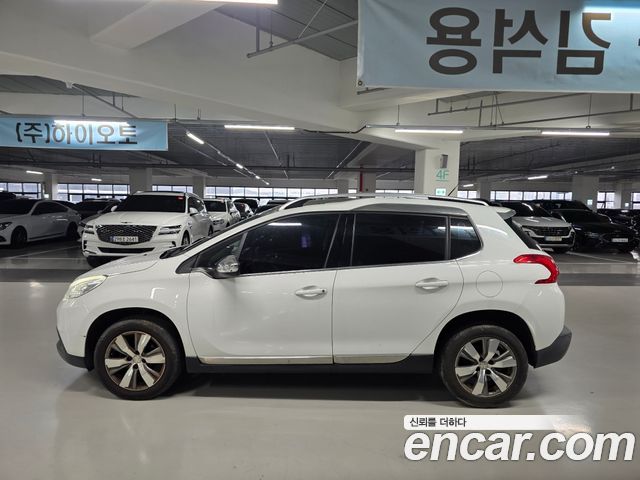Peugeot 2008 2016 — photo 18