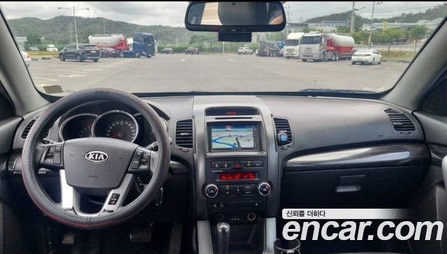 Kia Sorento 2012 — photo 3
