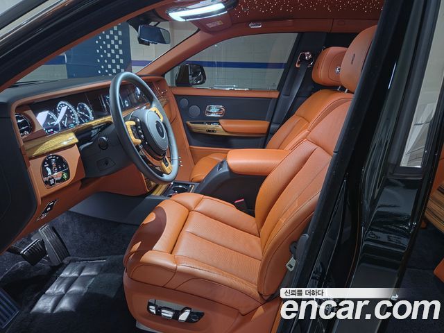 Rolls-Royce Phantom 2021 — photo 6