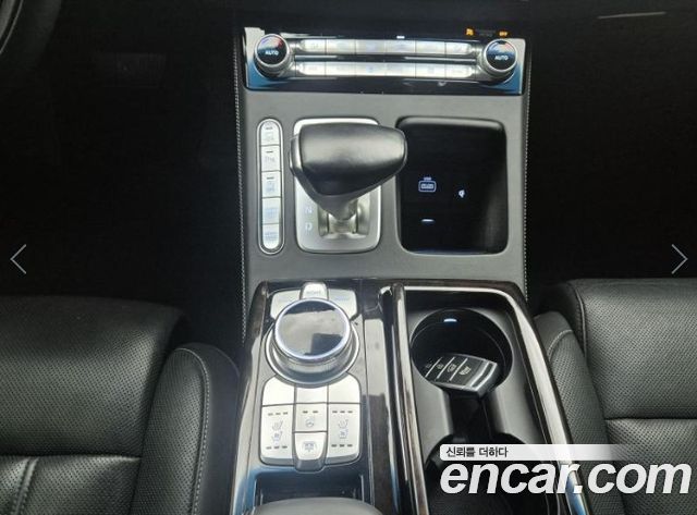 Genesis G90 2019 — photo 9