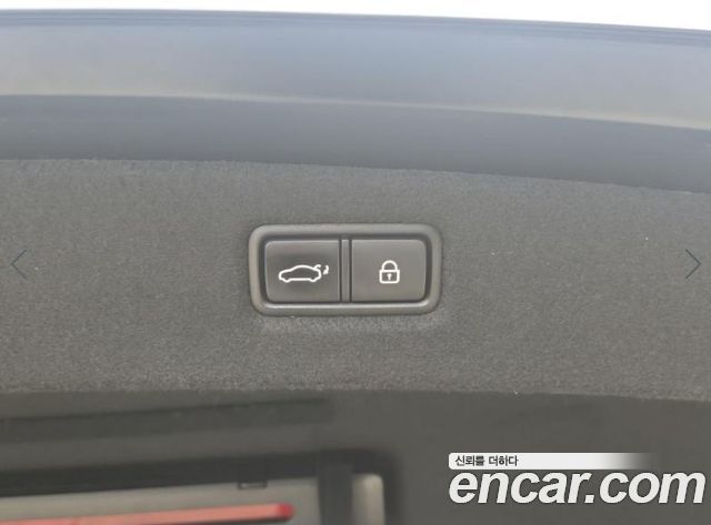 Genesis G90 2019 — photo 17