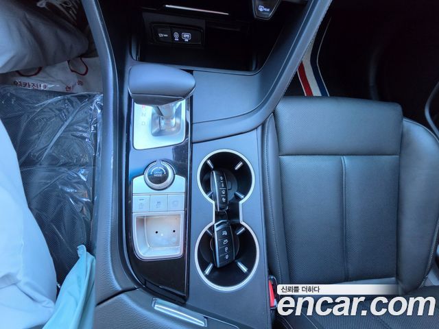 Genesis G70 2018 — photo 10