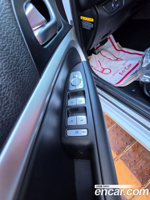 Genesis G70 2018 — photo 14
