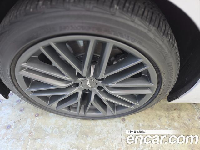 Genesis G70 2018 — photo 19