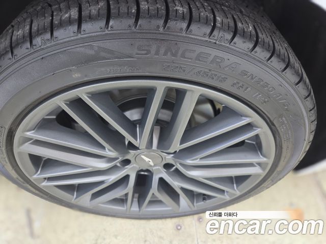 Genesis G70 2018 — photo 20