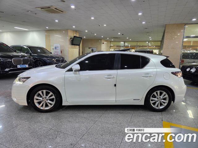 Lexus CT200h 2015 — photo 3