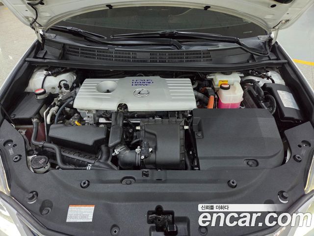 Lexus CT200h 2015 — photo 18