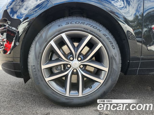 Land Rover Range Rover Evoque 2025 — photo 6