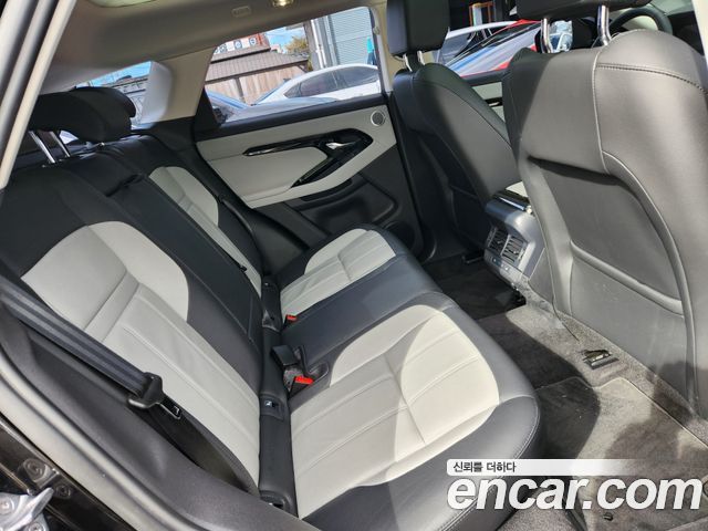 Land Rover Range Rover Evoque 2025 — photo 20