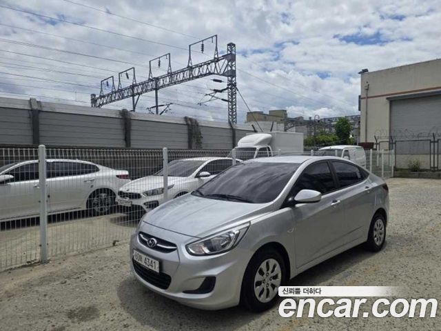 Hyundai Accent 2016 — photo 1