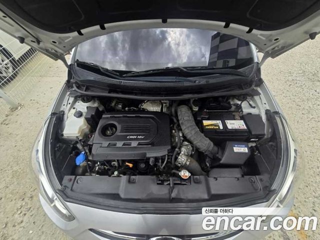 Hyundai Accent 2016 — photo 19