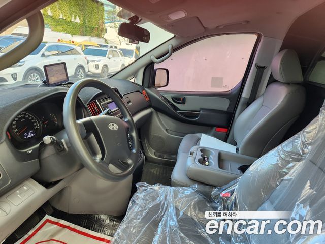 Hyundai Starex 2016 — photo 11
