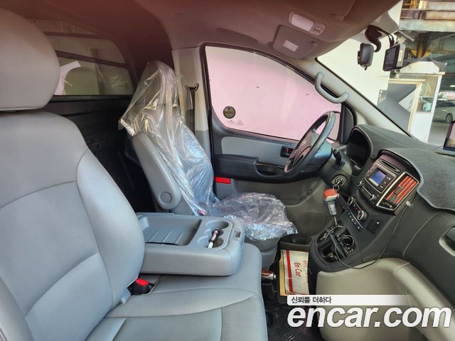 Hyundai Starex 2016 — photo 12