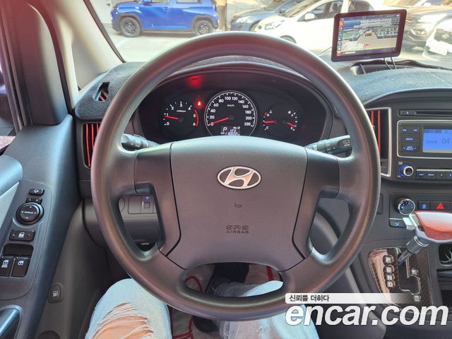 Hyundai Starex 2016 — photo 14