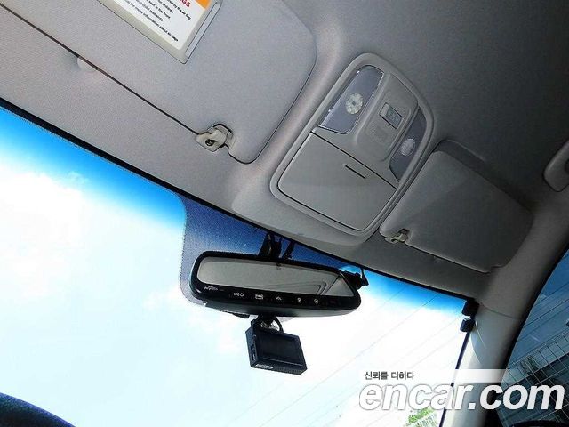 Kia K5 2016 — photo 13