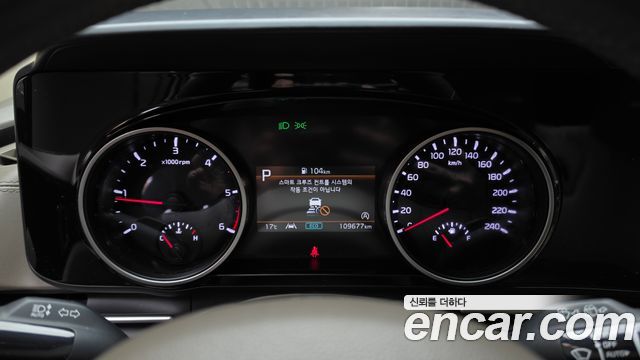 Kia Canival 2022 — photo 11
