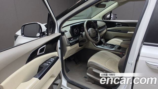 Kia Canival 2022 — photo 13