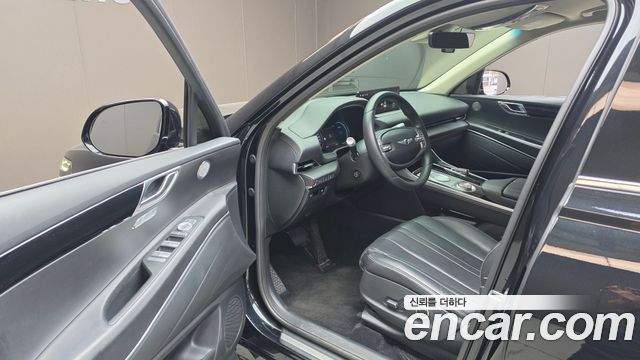 Genesis GV80 2022 — photo 13