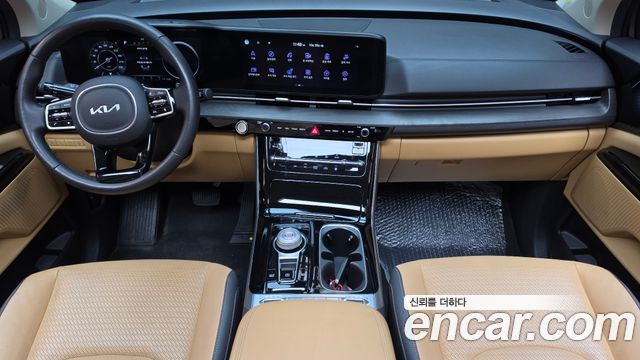 Kia Canival 2023 — photo 10