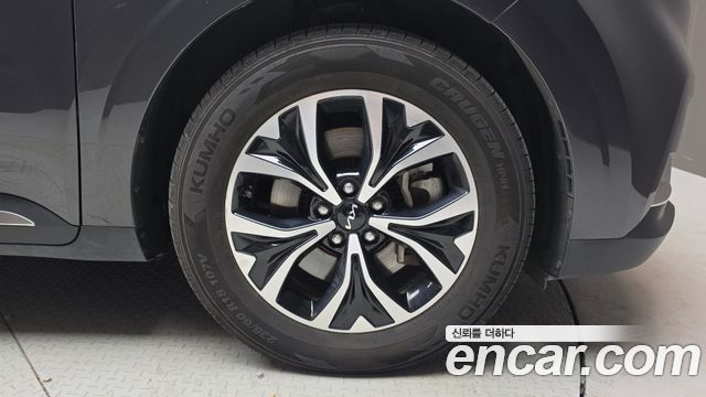 Kia Canival 2023 — photo 7
