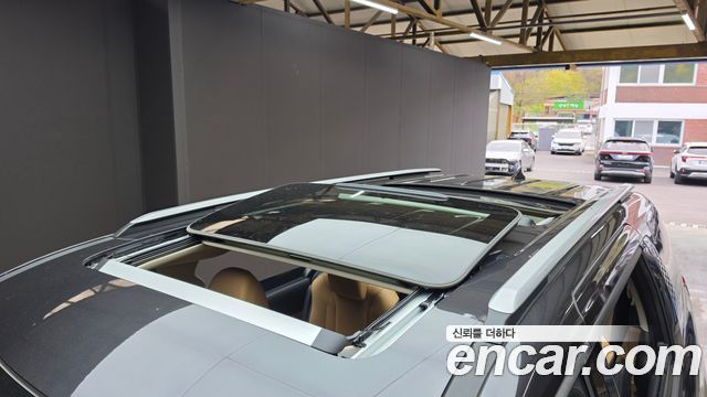 Kia Canival 2023 — photo 32